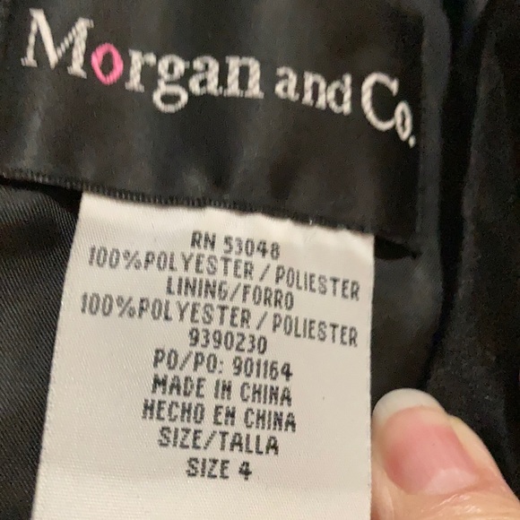 Women’s Elegant Gown - Picture 4 of 13